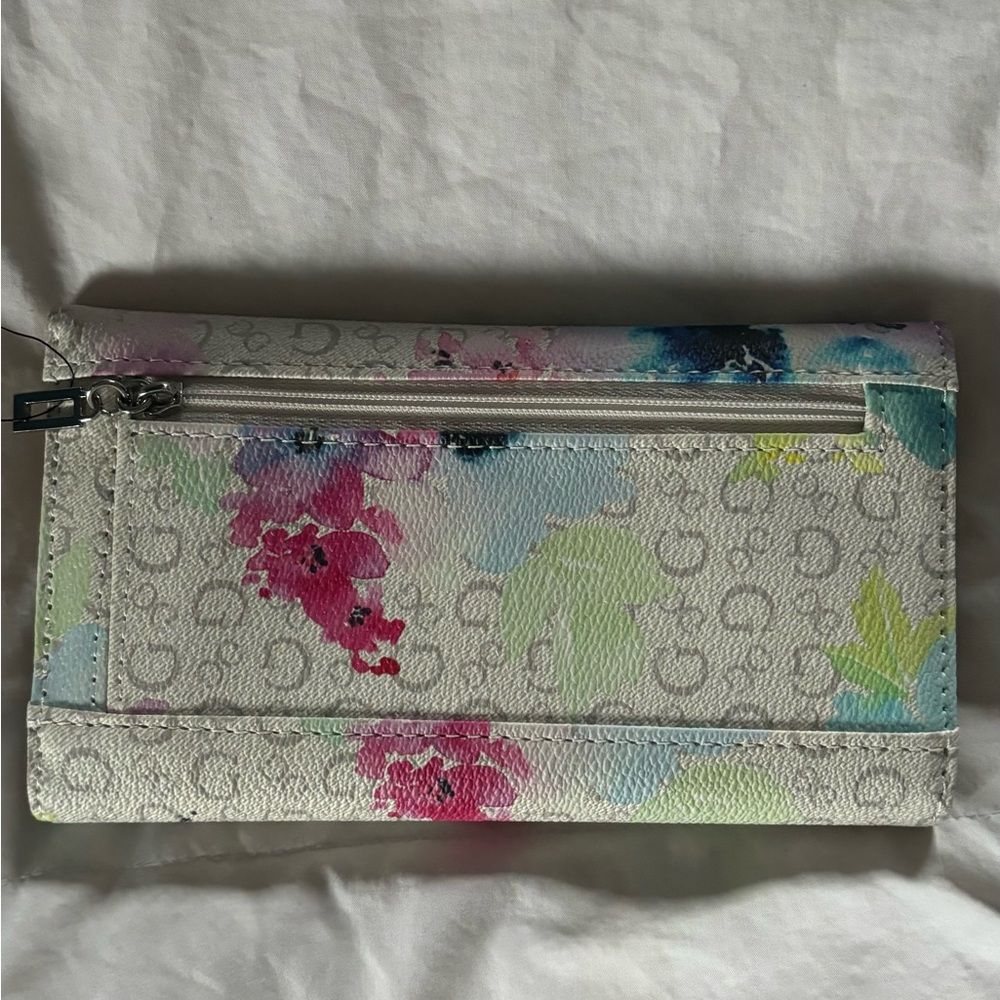 Guess Wallet - Picture 4 of 5